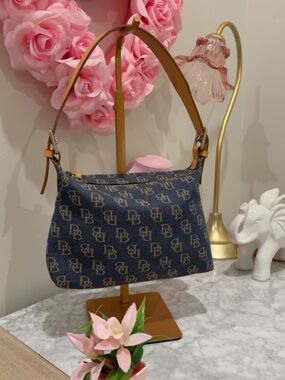 Denim Dooney and Bourke Shoulder bag
